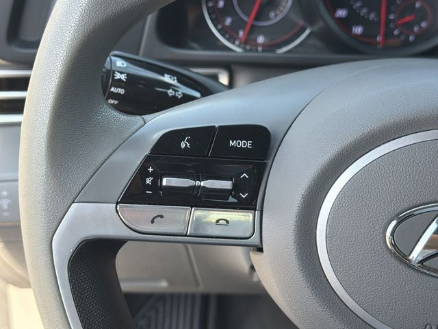 2022 Hyundai ELANTRA SE
