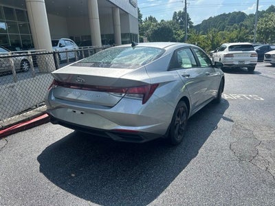 2023 Hyundai ELANTRA SEL