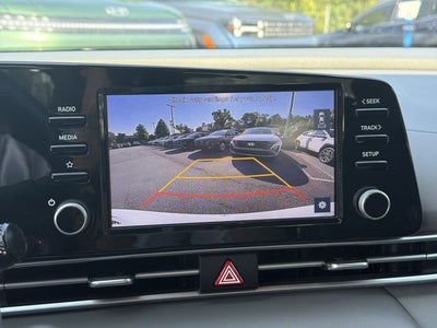 2022 Hyundai ELANTRA SEL