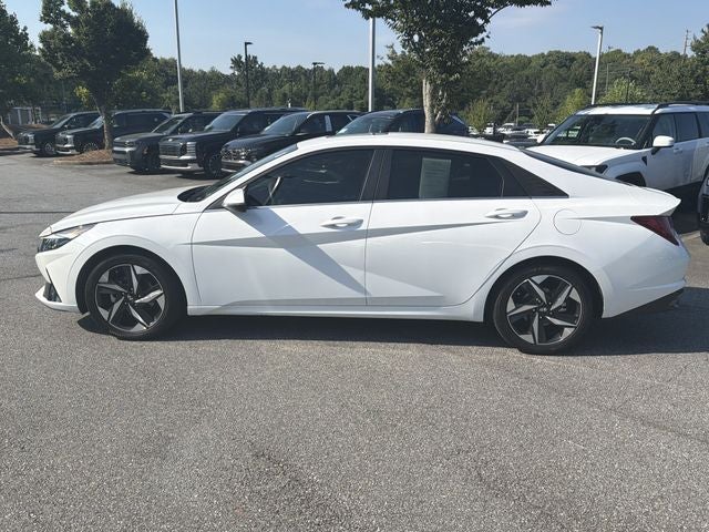 2022 Hyundai ELANTRA SEL