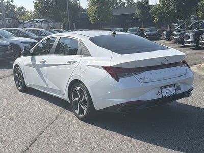 2022 Hyundai ELANTRA SEL