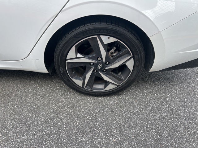 2021 Hyundai ELANTRA Limited