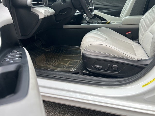 2021 Hyundai ELANTRA Limited