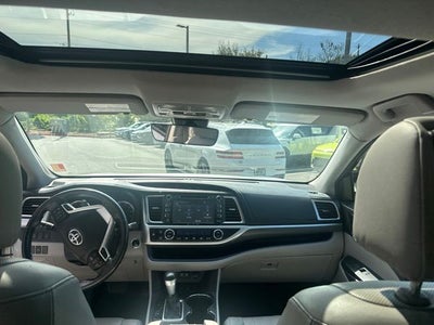 2017 Toyota Highlander Limited