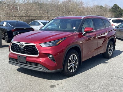 2022 Toyota Highlander XLE