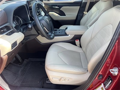 2022 Toyota Highlander XLE