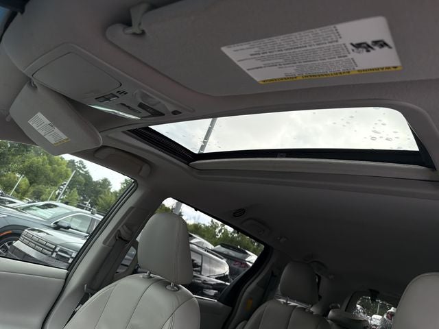 2014 Toyota Sienna XLE 8 Passenger