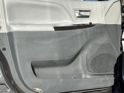 2015 Toyota Sienna L 7 Passenger