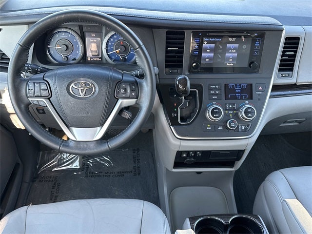 2015 Toyota Sienna L 7 Passenger