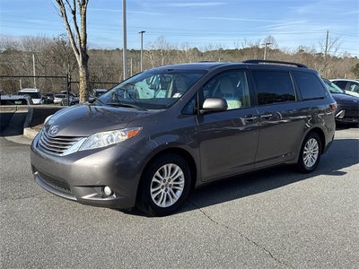 2015 Toyota Sienna L 7 Passenger