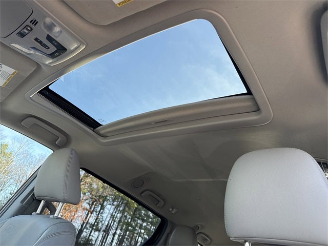 2015 Toyota Sienna L 7 Passenger