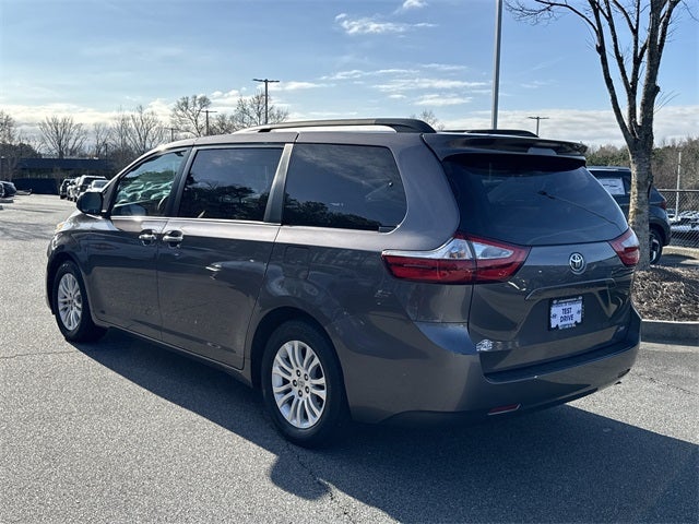 2015 Toyota Sienna L 7 Passenger