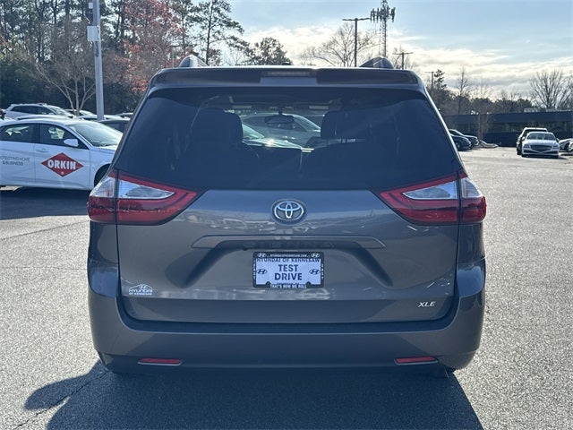 2015 Toyota Sienna L 7 Passenger