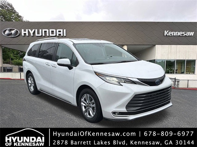 2023 Toyota Sienna Limited 7 Passenger