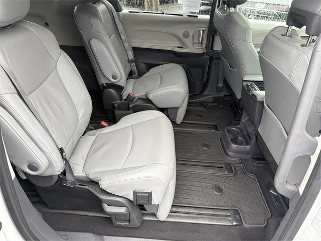 2023 Toyota Sienna Limited 7 Passenger