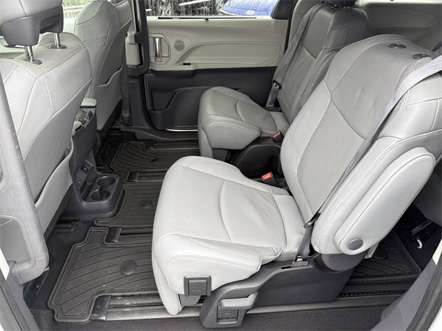 2023 Toyota Sienna Limited 7 Passenger