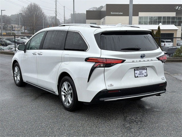 2023 Toyota Sienna Limited 7 Passenger