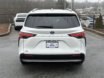 2023 Toyota Sienna Limited 7 Passenger
