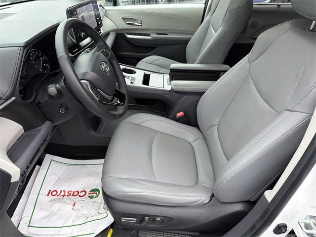 2023 Toyota Sienna Limited 7 Passenger