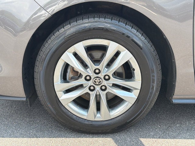 2022 Toyota Sienna Limited 7 Passenger