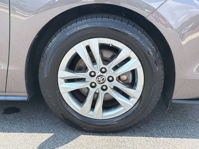 2022 Toyota Sienna Limited 7 Passenger