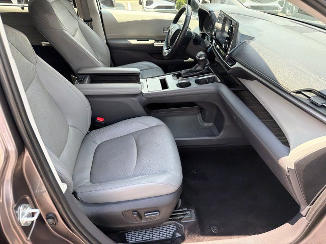 2022 Toyota Sienna Limited 7 Passenger