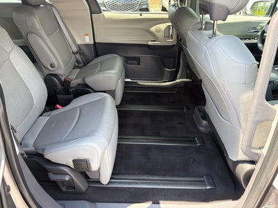 2022 Toyota Sienna Limited 7 Passenger