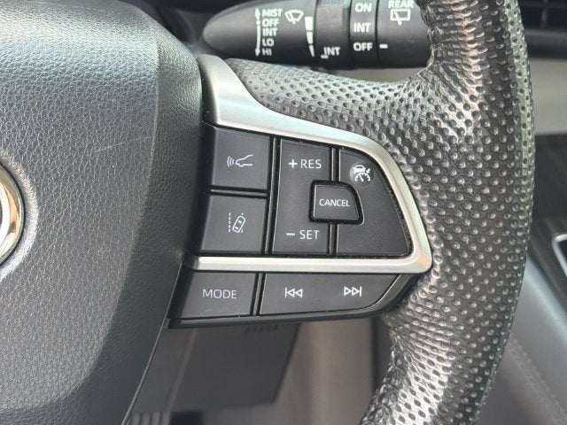 2022 Toyota Sienna Limited 7 Passenger