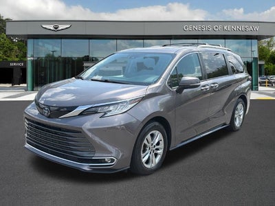 2022 Toyota Sienna Limited 7 Passenger