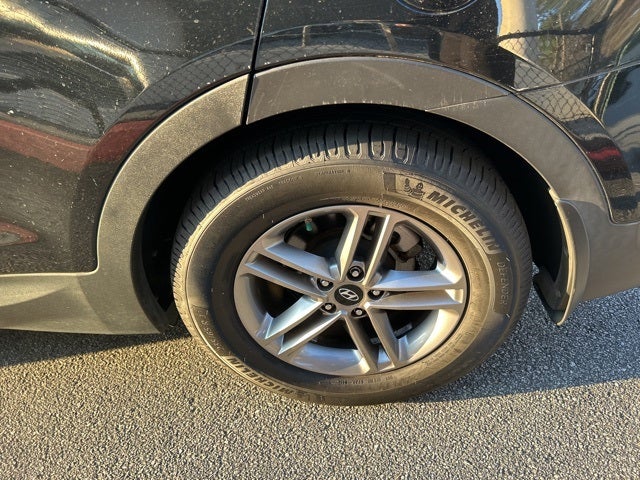 2017 Hyundai SANTA FE SPORT 2.4 Base