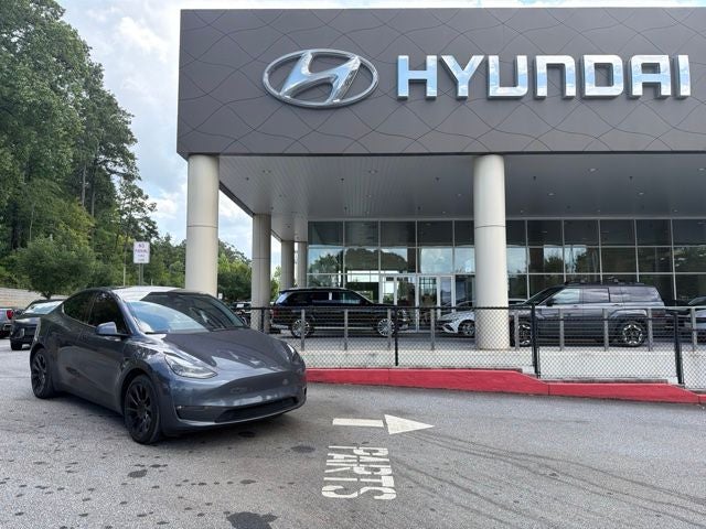 2023 Tesla Model Y Standard Range