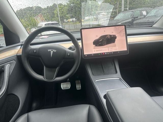 2025 Tesla Model Y Performance