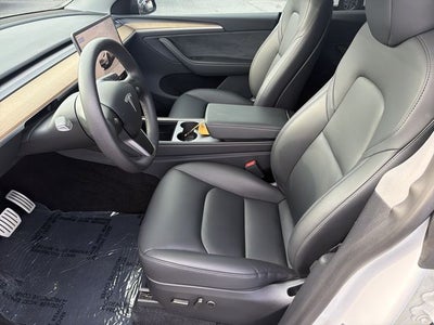 2025 Tesla Model Y Performance