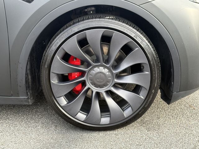 2025 Tesla Model Y Performance