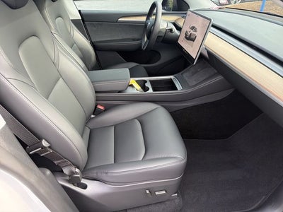 2025 Tesla Model Y Performance