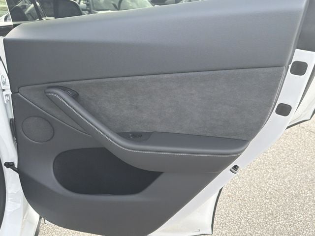 2025 Tesla Model Y Performance