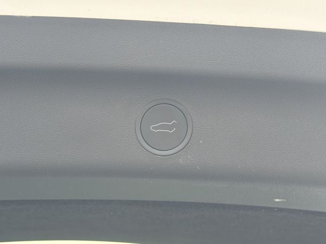 2025 Tesla Model Y Performance