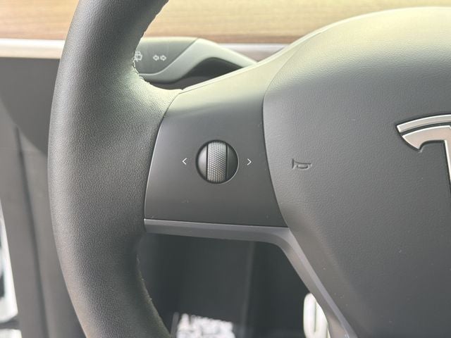 2025 Tesla Model Y Performance