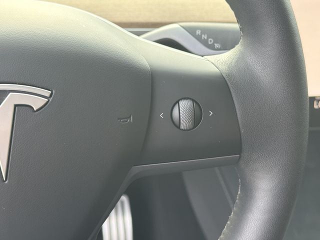 2025 Tesla Model Y Performance