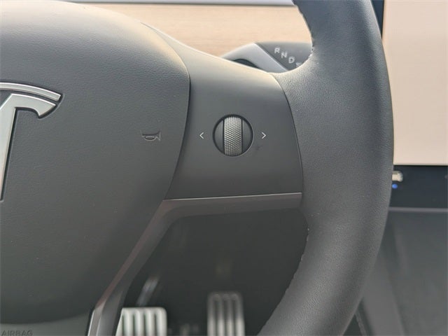 2025 Tesla Model Y Performance