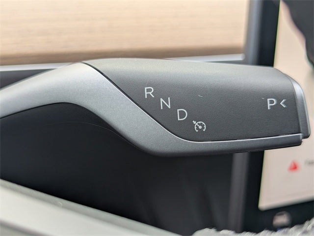 2025 Tesla Model Y Performance