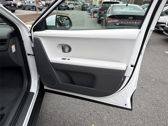 2026 Hyundai IONIQ 5 SE