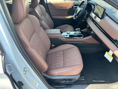 2025 Mitsubishi Outlander SEL