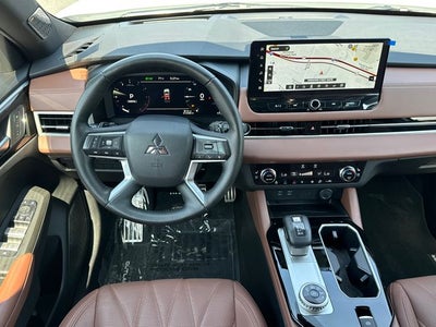 2025 Mitsubishi Outlander SEL
