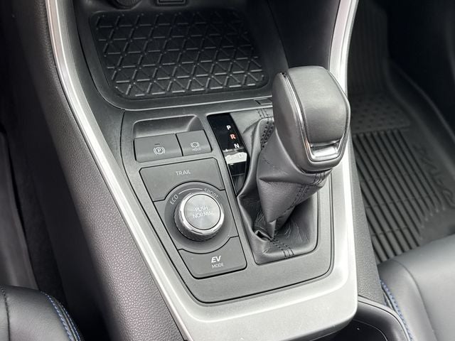 2025 Toyota RAV4 Hybrid XSE