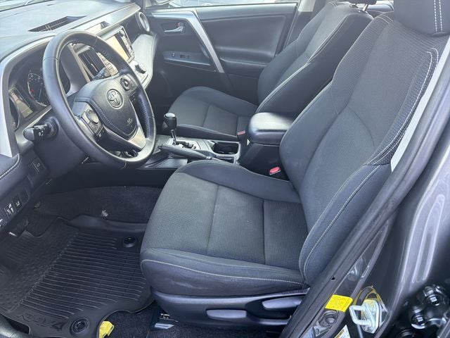 2016 Toyota RAV4 Hybrid XLE