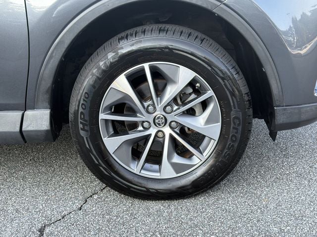 2016 Toyota RAV4 Hybrid XLE