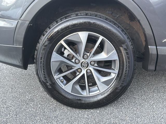 2016 Toyota RAV4 Hybrid XLE