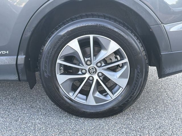 2016 Toyota RAV4 Hybrid XLE