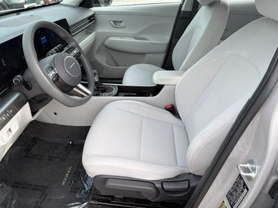 2025 Hyundai KONA SE